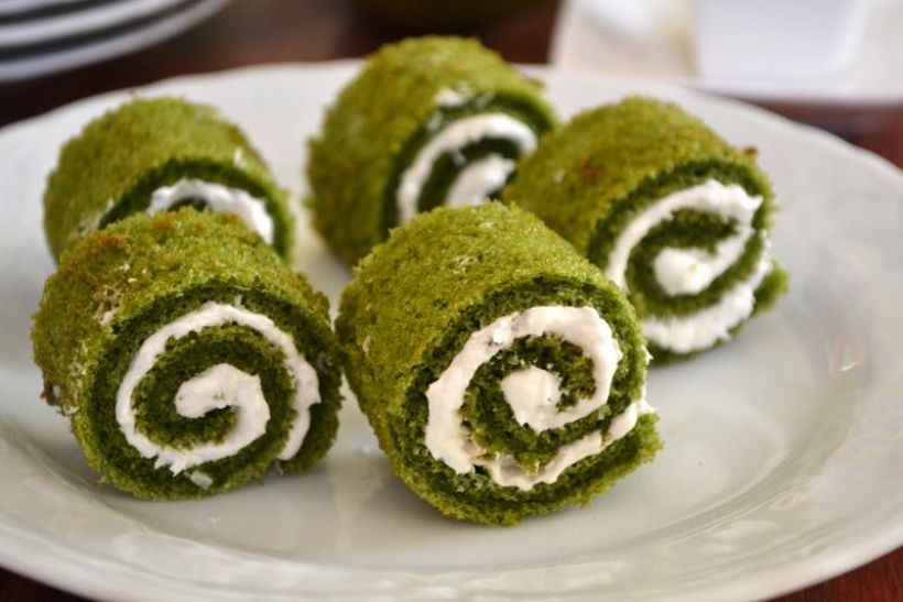 8 Kişilik Ispanaklı Kremalı Kek Tarifi ve Malzemeleri