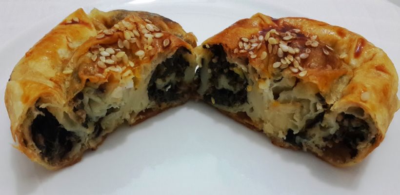 8 Kişilik Ispanaklı Peynirli Rulo Börek Tarifi ve Malzemeleri