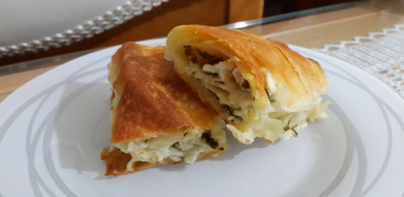 8 Kişilik Ispanaklı Tepsi Böreği Tarifi ve Malzemeleri