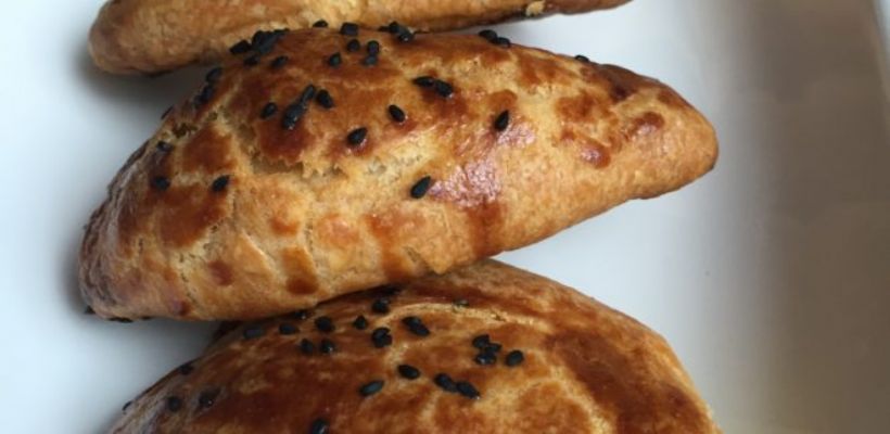 Kabartma Tozlu Kıyır Poğaça Tarifi ve Malzemeleri