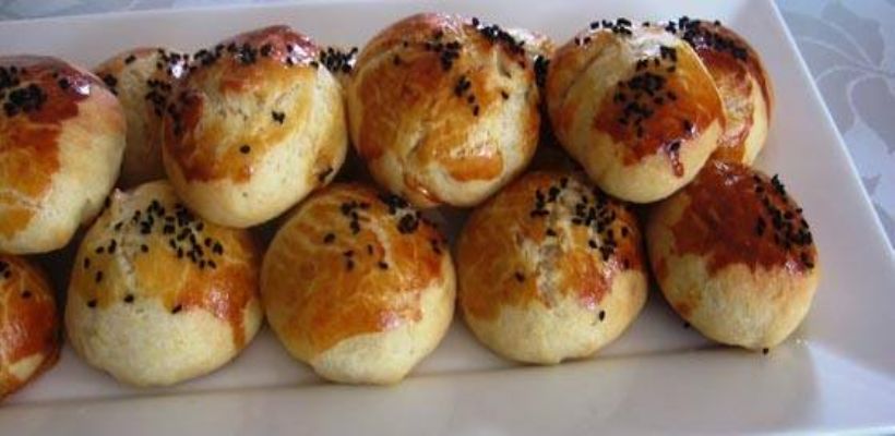 8 Kişilik Kabartma Tozlu Sade Poğaça Tarifi ve Malzemeleri