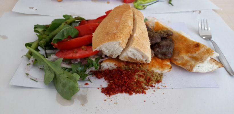Kağıtta Köfte Tarifi ve Malzemeleri