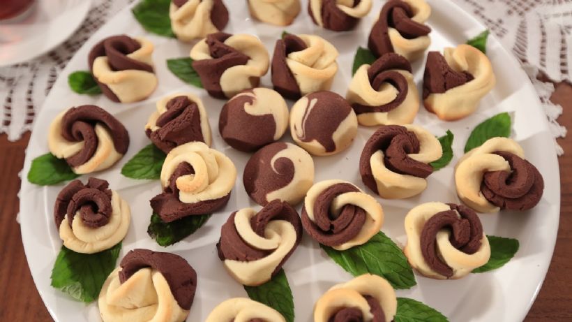 Kakaolu Gül Tatlısı Tarifi ve Malzemeleri