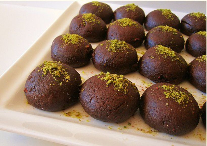 8 Kişilik Kakaolu Şerbetli Tatlı Tarifi ve Malzemeleri