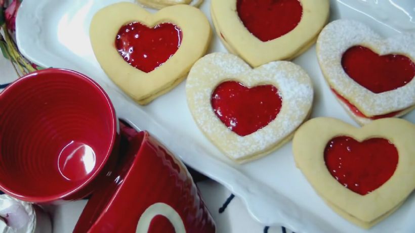 8 Kişilik Kalpli Kurabiye Tarifi ve Malzemeleri