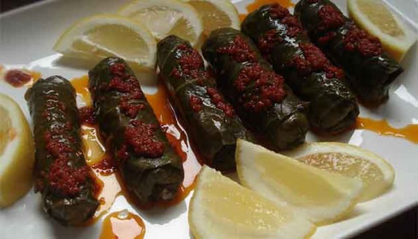 8 Kişilik Kara Lahana Sarması Tarifi ve Malzemeleri