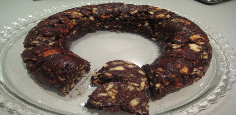 8 Kişilik Kek Kalıbında Mozaik Pasta Tarifi ve Malzemeleri