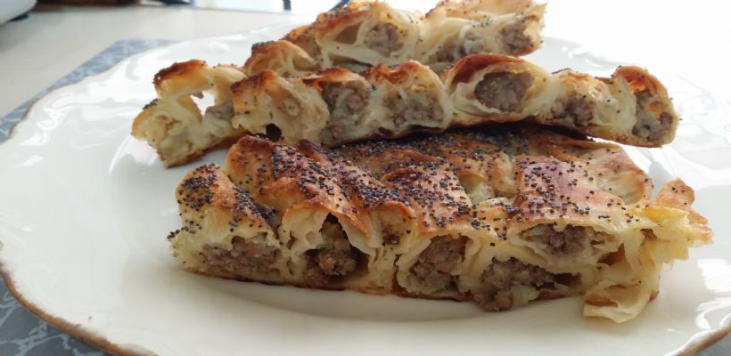 8 Kişilik Kıymalı Çıtır Börek Tarifi ve Malzemeleri