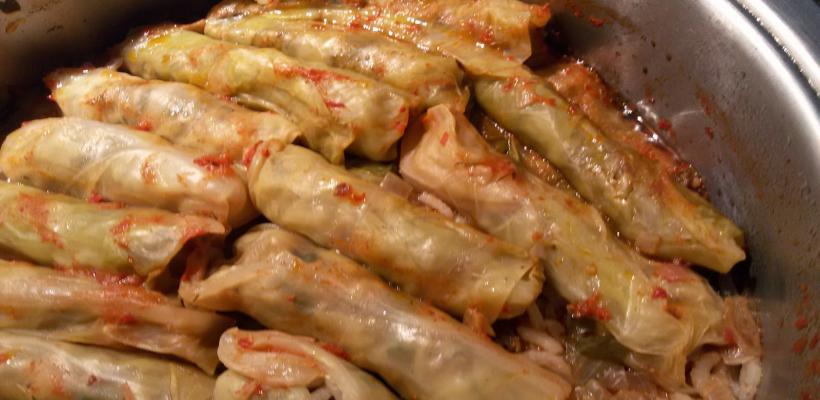 8 Kişilik Kıymalı Karalahana Dolması Tarifi ve Malzemeleri