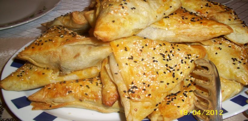 8 Kişilik Kıymalı Muska Böreği Tarifi ve Malzemeleri