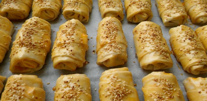 Kıymalı Patatesli Börek Tarifi ve Malzemeleri