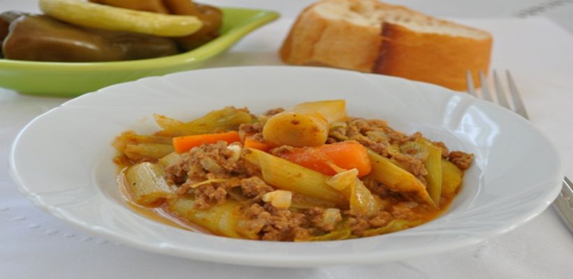 8 Kişilik Kıymalı Pırasa Yemeği Tarifi ve Malzemeleri