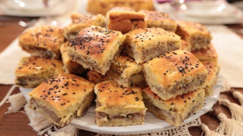 8 Kişilik Kıymalı Tepsi Böreği Tarifi ve Malzemeleri