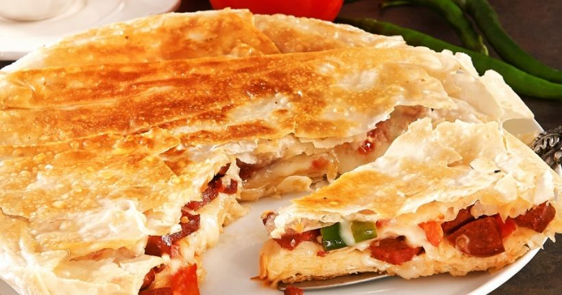 Kolay Tepsi Böreği Tarifi ve Malzemeleri