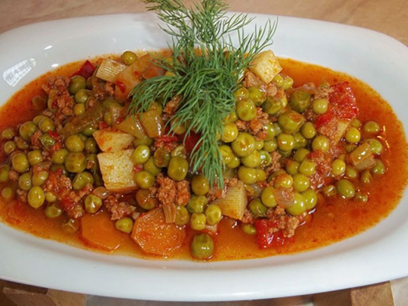 8 Kişilik Konserve Bezelye Yemeği Tarifi ve Malzemeleri