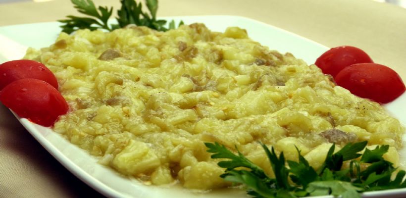 Konserve Patlıcan Salatası Tarifi ve Malzemeleri