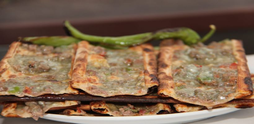 Konya Etli Ekmek Tarifi ve Malzemeleri