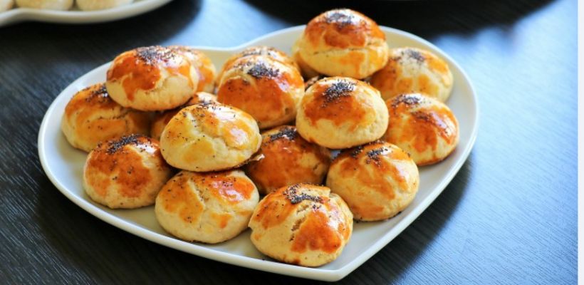 Kremalı Yumuşak Poğaça Tarifi ve Malzemeleri