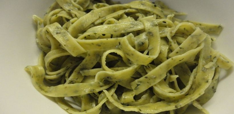 8 Kişilik Kuru Fesleğenli Makarna Tarifi ve Malzemeleri