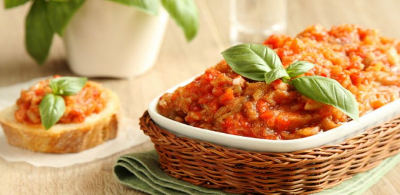 8 Kişilik Kuru Patlıcan Salatası Tarifi ve Malzemeleri