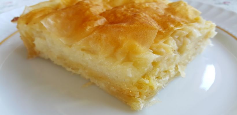 Laz Böreği Tatlısı Tarifi ve Malzemeleri