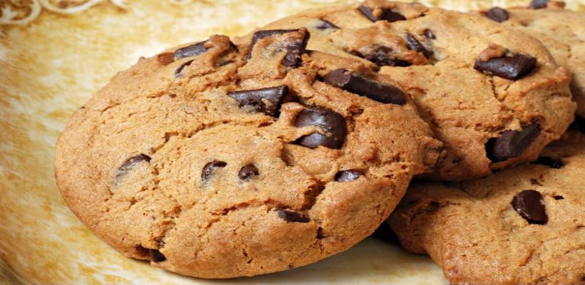 8 Kişilik Limonlu Damla Çikolatalı Kurabiye Tarifi ve Malzemeleri