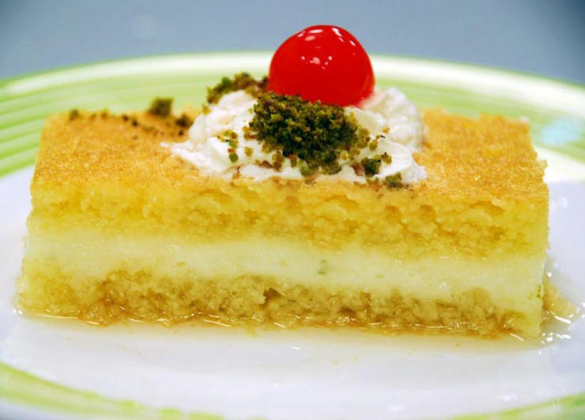 8 Kişilik Limonlu İrmik Tatlısı Tarifi ve Malzemeleri