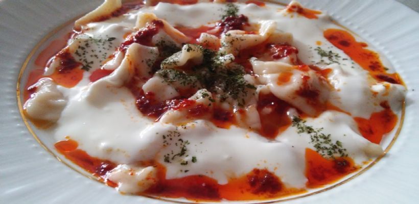 Mantı Yemeği Tarifi ve Malzemeleri