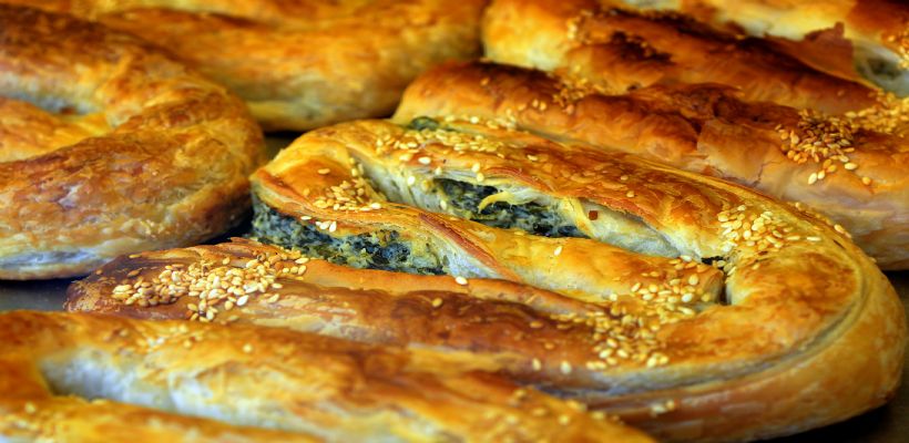 Mayalı Pırasalı Börek Tarifi ve Malzemeleri