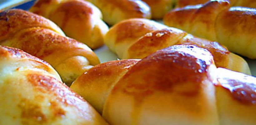 Mayalı Sütlü Poğaça Tarifi ve Malzemeleri