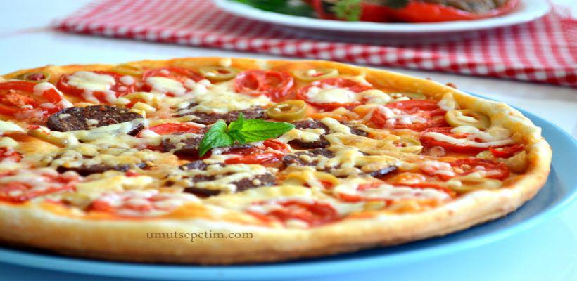 8 Kişilik Mayasız Pizza Tarifi Tarifi ve Malzemeleri