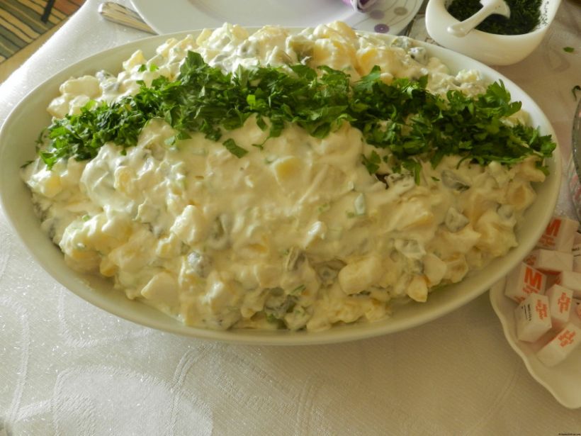 8 Kişilik Mayonezli Patates Salatası Tarifi ve Malzemeleri