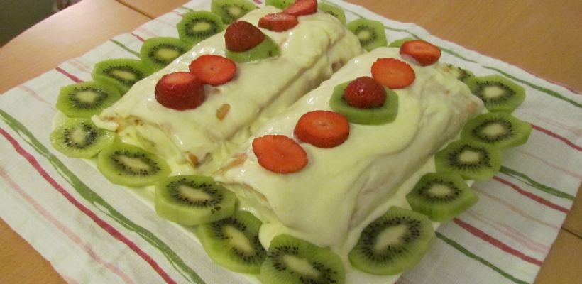 Meyveli Rulo Pasta Tarifi ve Malzemeleri