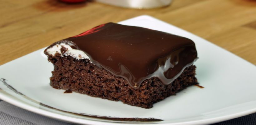 Muhallebili Ağlayan Pasta Tarifi ve Malzemeleri