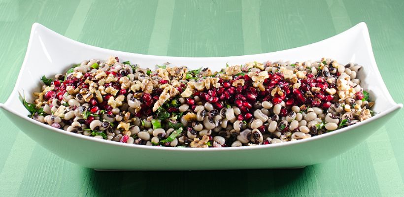 8 Kişilik Narlı Börülce Salatası Tarifi ve Malzemeleri