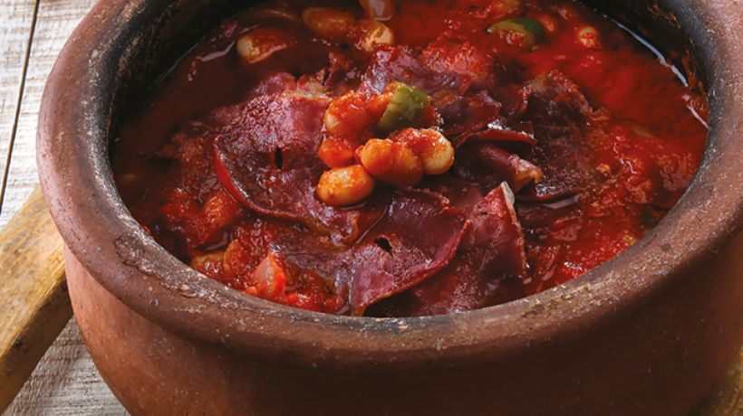 Pastırmalı Kuru Fasulye Tarifi ve Malzemeleri