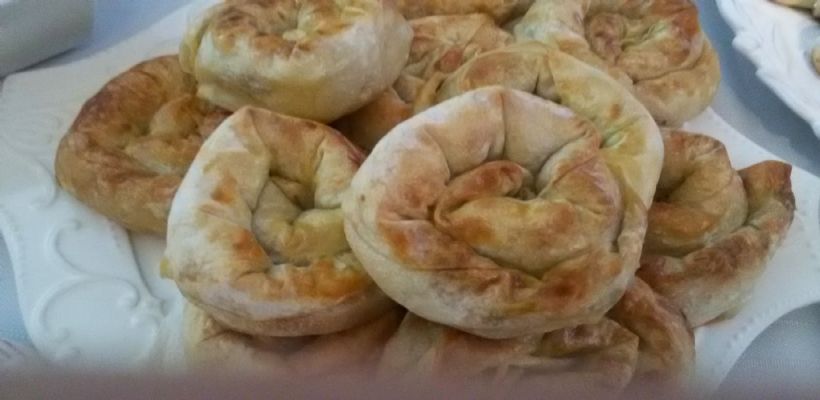 Patatesli Çarşaf Böreği Tarifi ve Malzemeleri