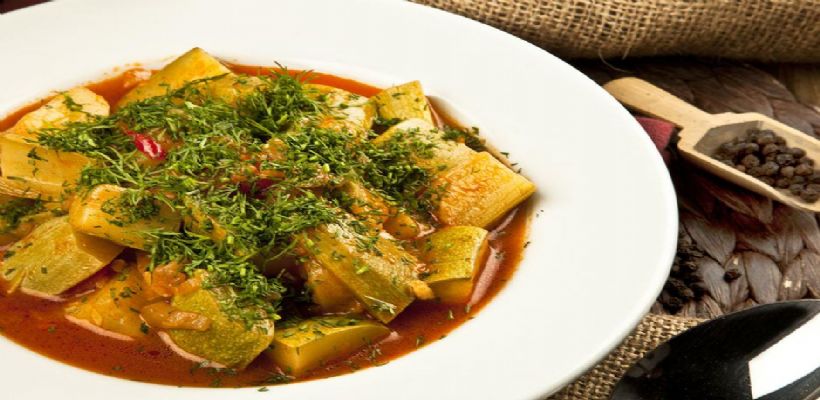 8 Kişilik Patatesli Kabak Yemeği Tarifi ve Malzemeleri