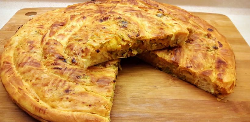 8 Kişilik Patatesli Pırasalı Börek Tarifi ve Malzemeleri