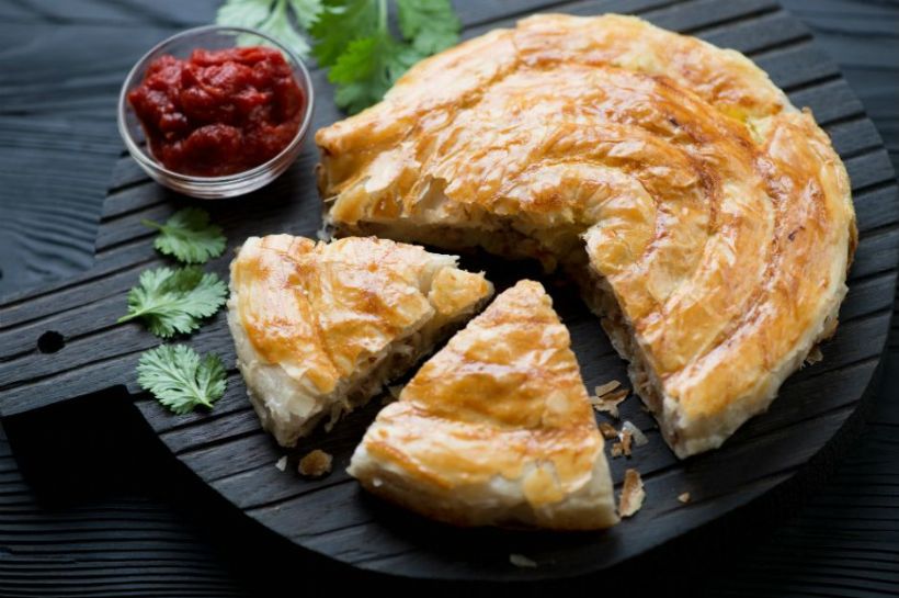 Patatesli Tepsi Böreği Tarifi ve Malzemeleri