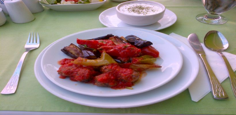 Patlıcanlı Köfte Tarifi ve Malzemeleri