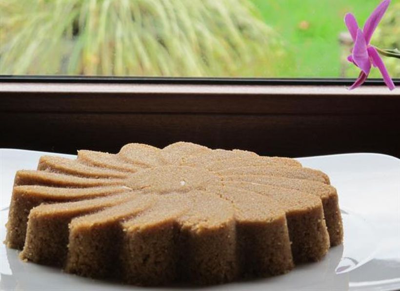 Pekmezli İrmik Tatlısı Tarifi ve Malzemeleri