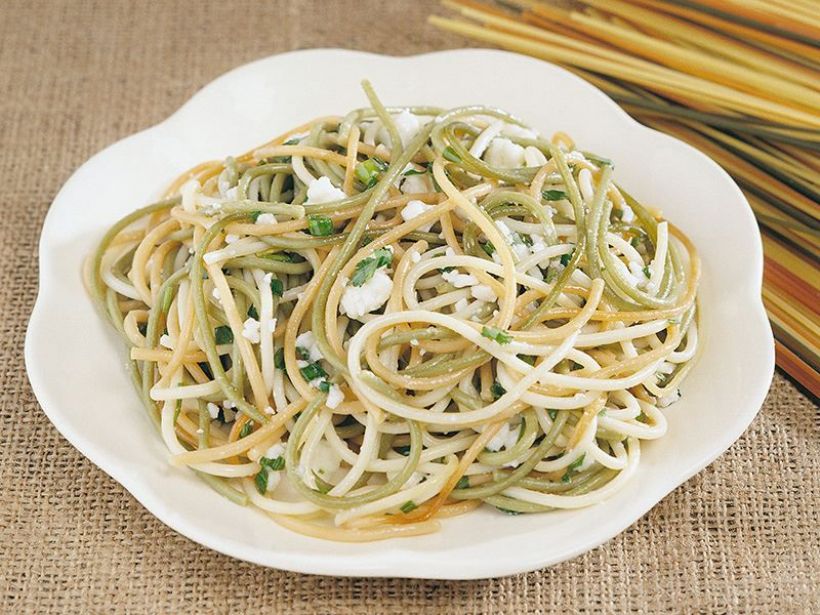 8 Kişilik Peynirli Makarna Tarifi ve Malzemeleri