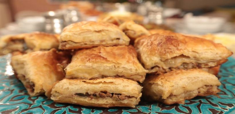 8 Kişilik Pırasalı Boşnak Böreği Tarifi ve Malzemeleri