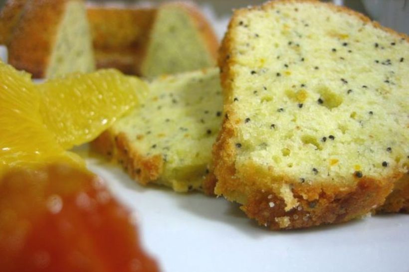 Portakallı Haşhaşlı Kek Tarifi ve Malzemeleri