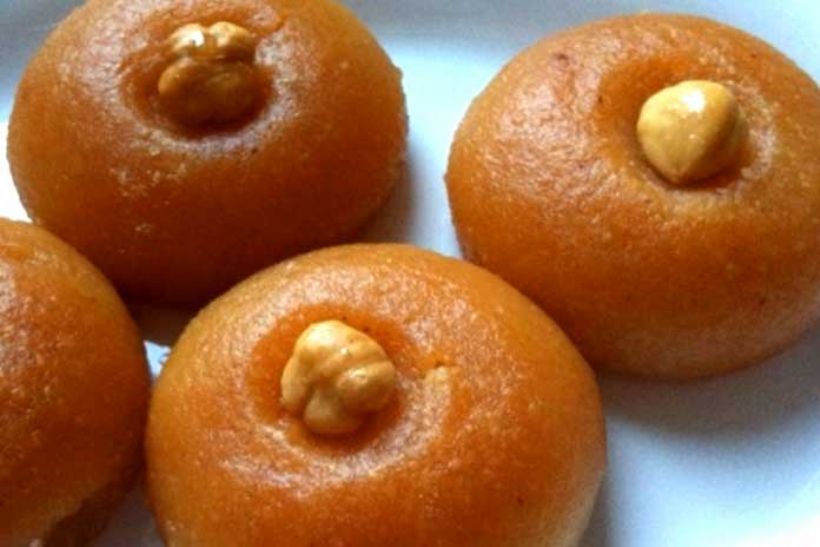 8 Kişilik Pudra Şekerli Şekerpare Tarifi ve Malzemeleri