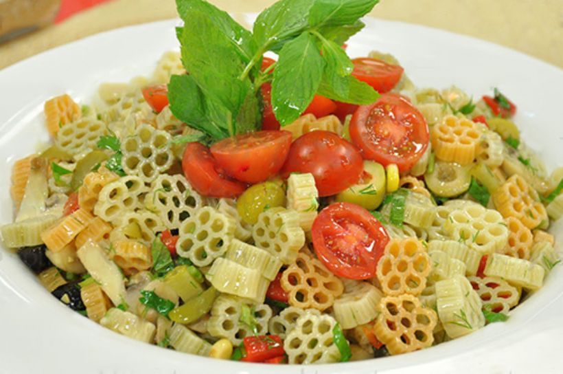 Renkli Makarna Tarifi ve Malzemeleri