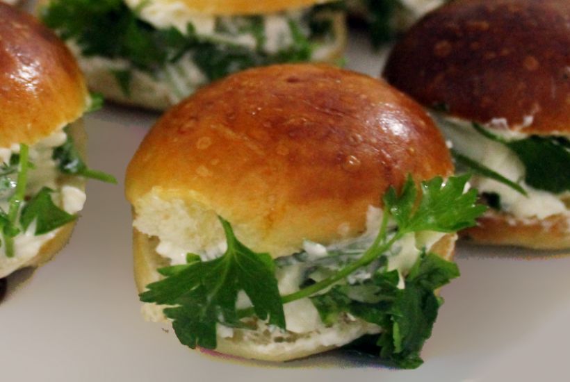 8 Kişilik Sandviç Poğaça Tarifi Tarifi ve Malzemeleri