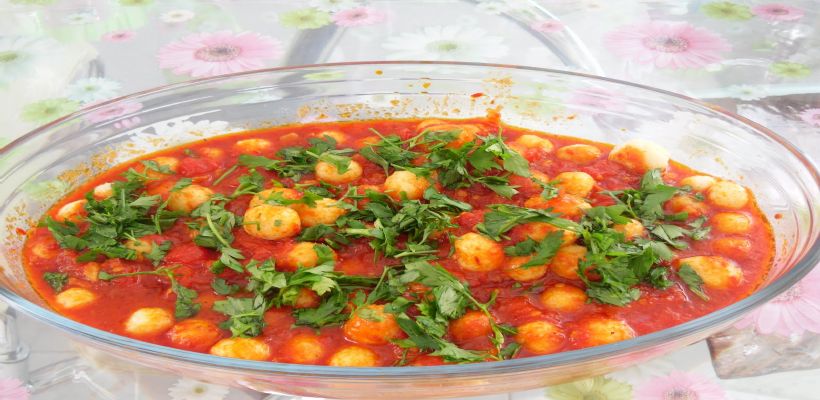 8 Kişilik Sarımsaklı Köfte Tarifi ve Malzemeleri