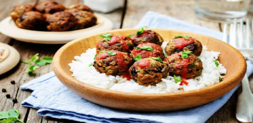 8 Kişilik Sebzeli Köfte Yemeği Tarifi ve Malzemeleri